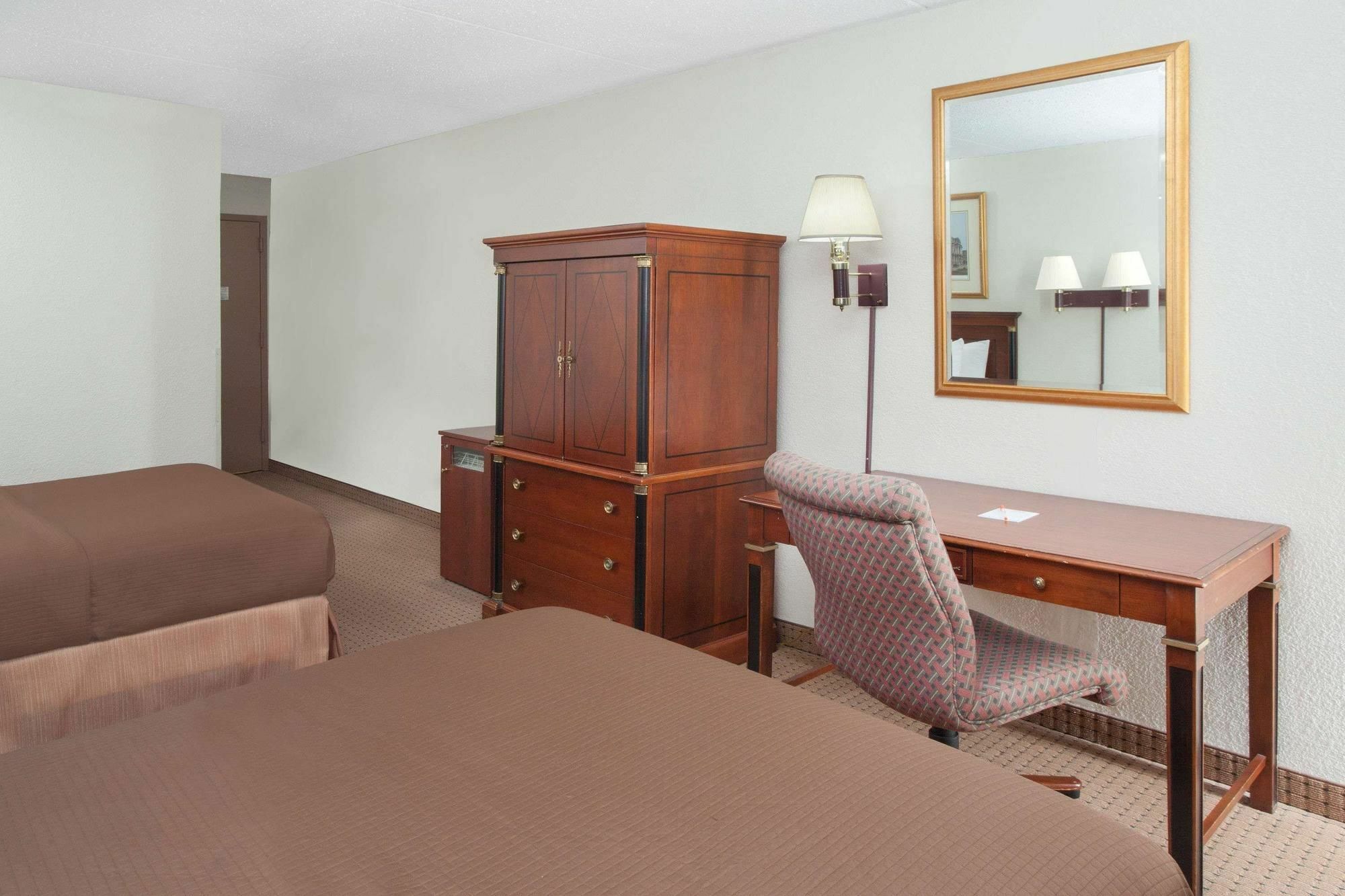 Hotel Baymont By Wyndham - Chicago - Addison - O'Hare Exteriér fotografie